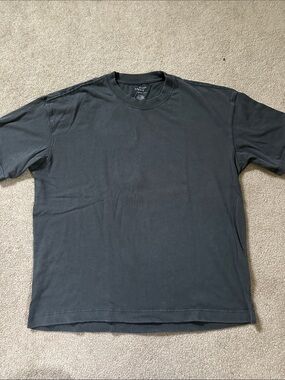American Eagle Outfitters Dark Gray Boxy Fit Crew Neck Shirt - Medium